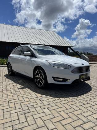 FORD FOCUS 2.0 TITANIUM PLUS 16V FLEX 4P POWERSHIFT FORD FOCUS 2.0 TITANIUM PLUS 16V FLEX 4P POWERSHIFT